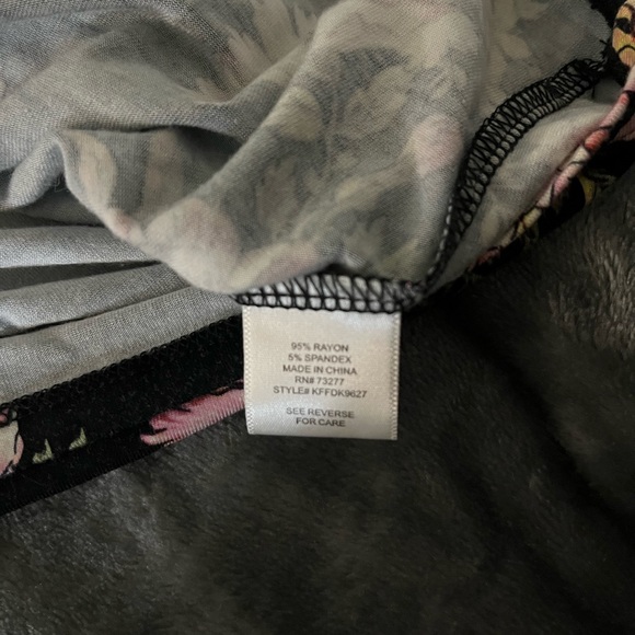 Black floral mini dress NWT - Picture 5 of 6